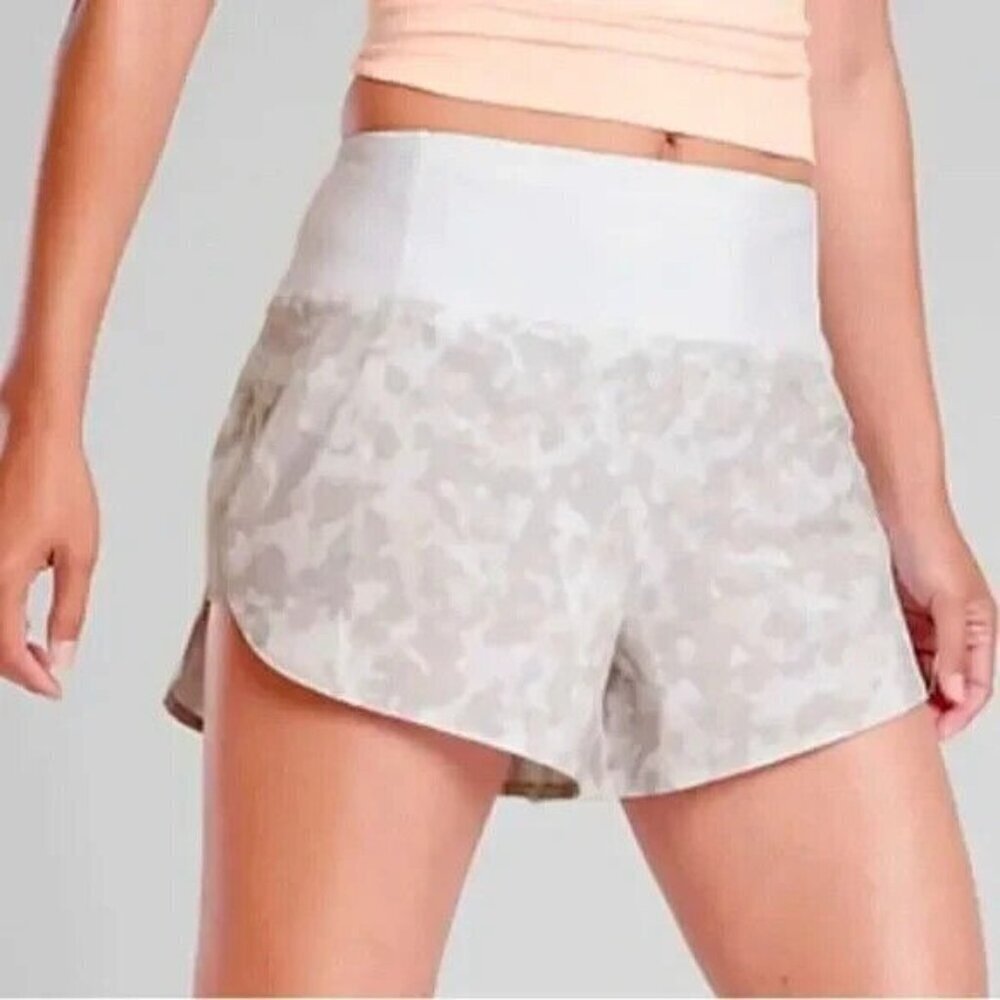 ATHLETA Printed Running Free Short 3.5”- White Refracted Camo/ Size X-Small
